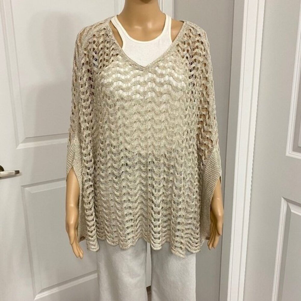 Women's Anthropologie Sparrow Brizo Metallic Poncho. Gold. S/M. Cute. Resortwear